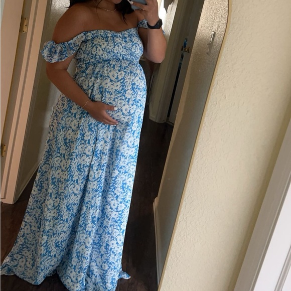 PinkBlush Maternity Blue Floral Flutter Sleeve Maxi Dress - Picture 7 of 7